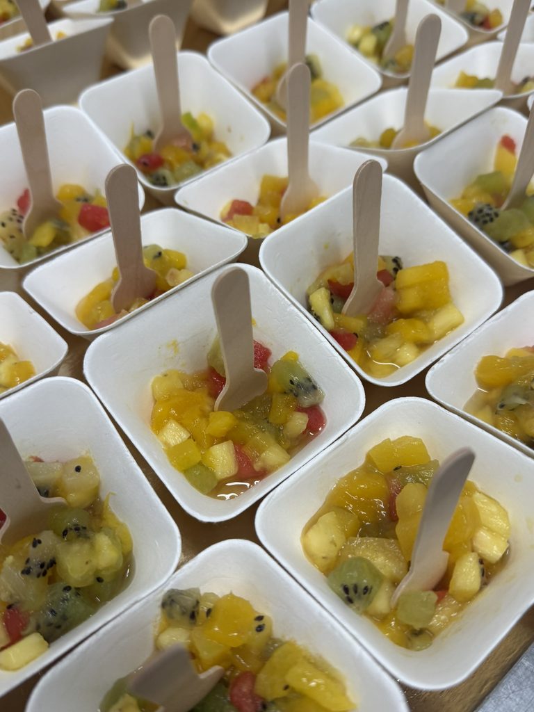 verrine de salade de fruits frais